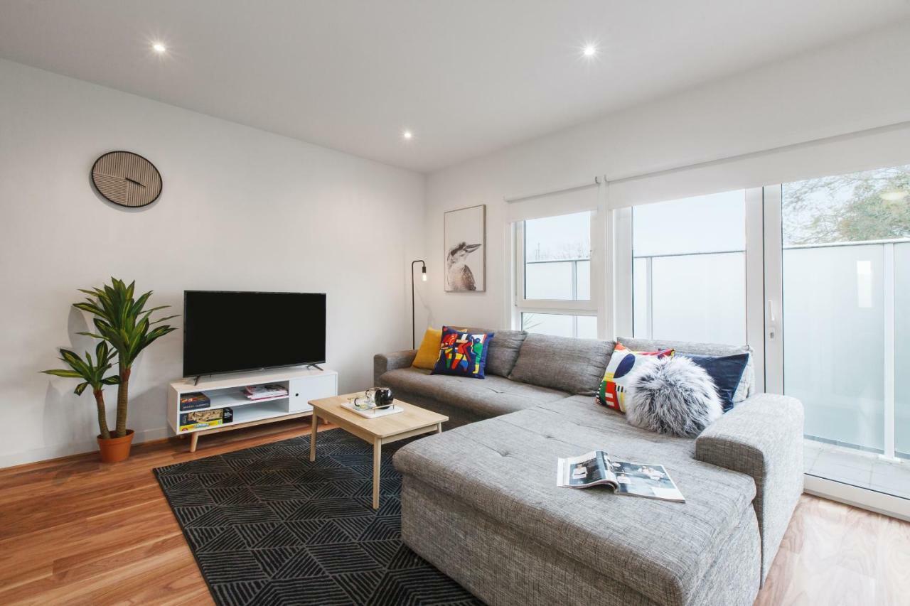 Heart Of Highett Apartment By Ready Set Host 멜번 외부 사진